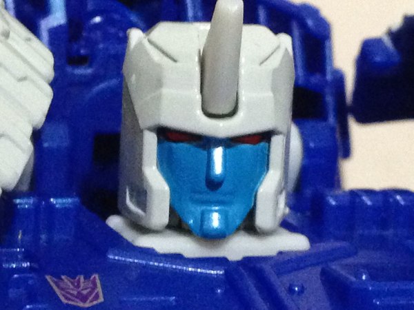 Combiner Wars Liokaiser In Hand Photos Of Exclusive Platinum Boxset 18 (18 of 37)